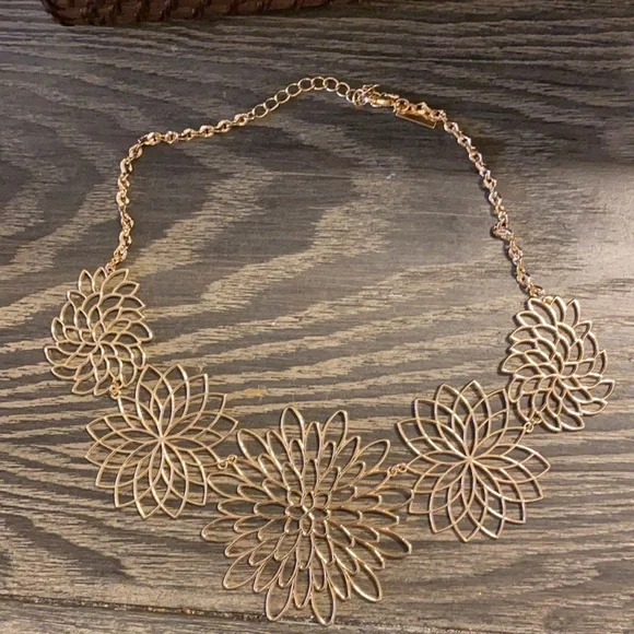 INC Statement Nexklace - Picture 2 of 6